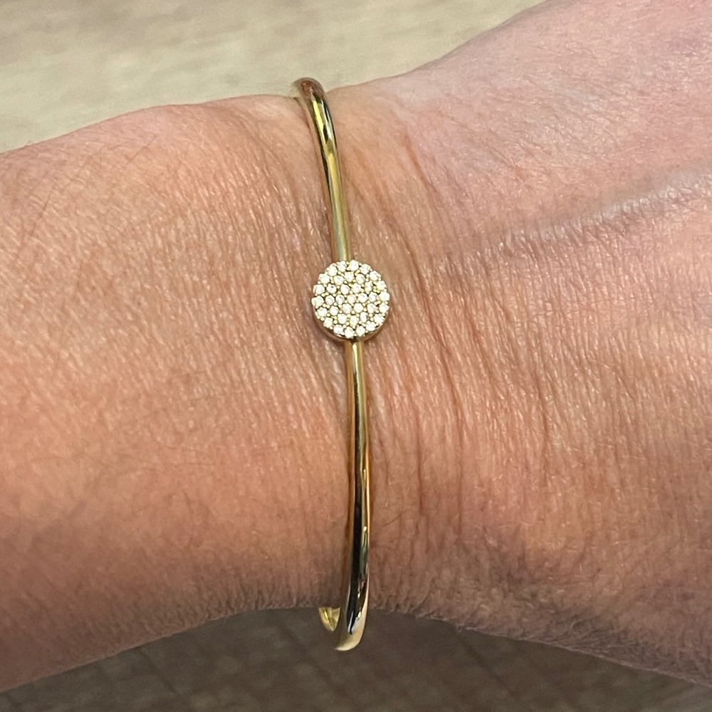 Nadri lPave Circle Bangle Bracelet Gold Tone Cubic Zirconia Adjustable Closure‎